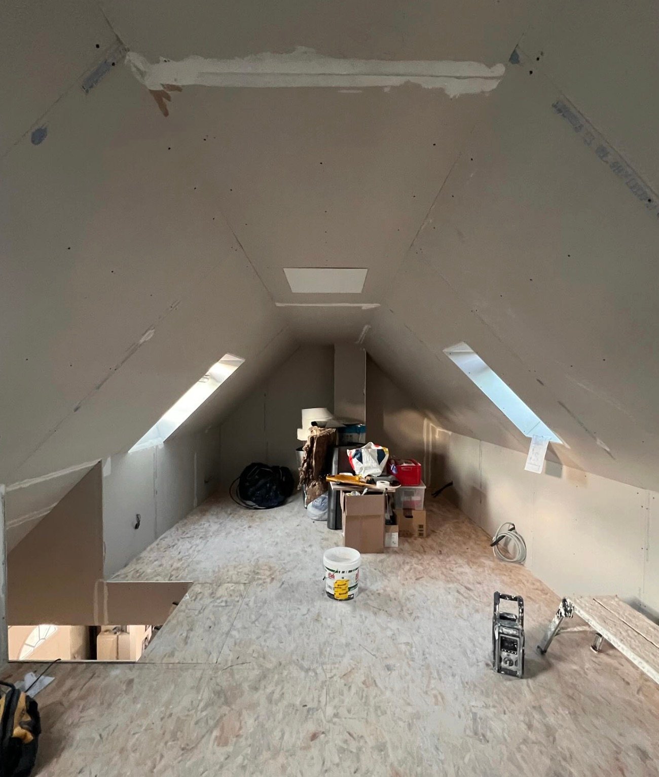 Sous-pente combles aménagés placo – Le Jointeur Rennais